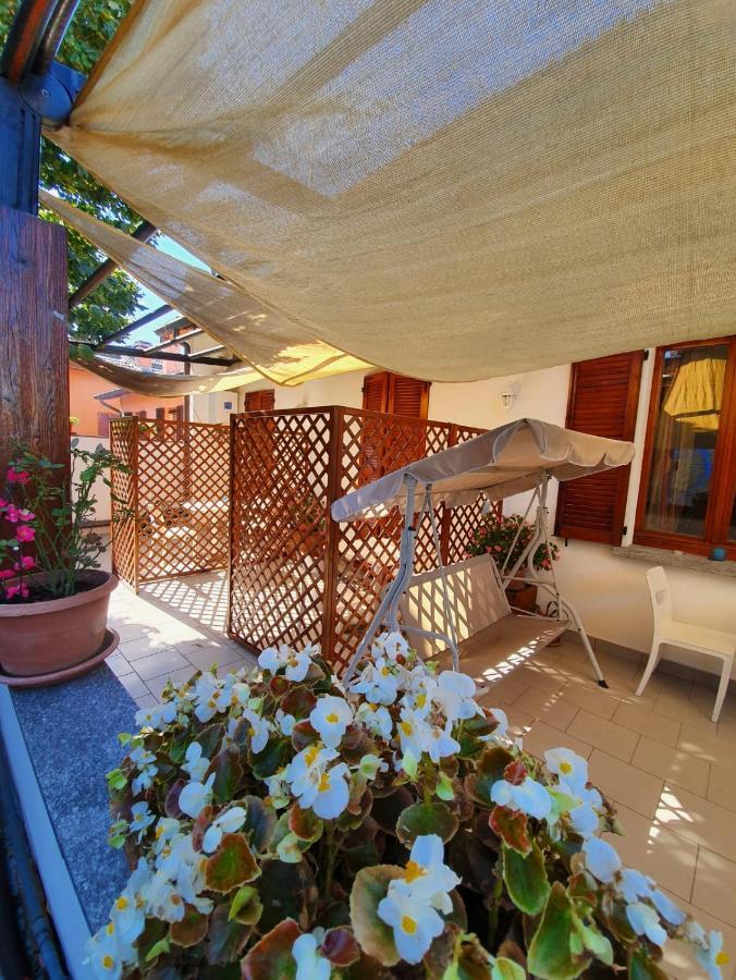 Beb I Portici Acomodação com café da manhã Cernobbio Exterior foto