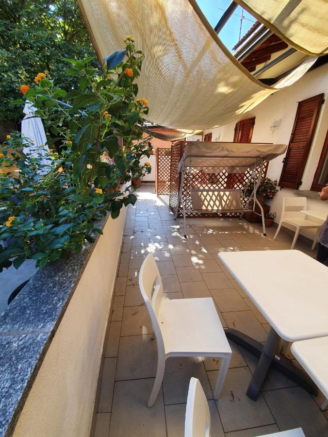 Beb I Portici Acomodação com café da manhã Cernobbio Exterior foto