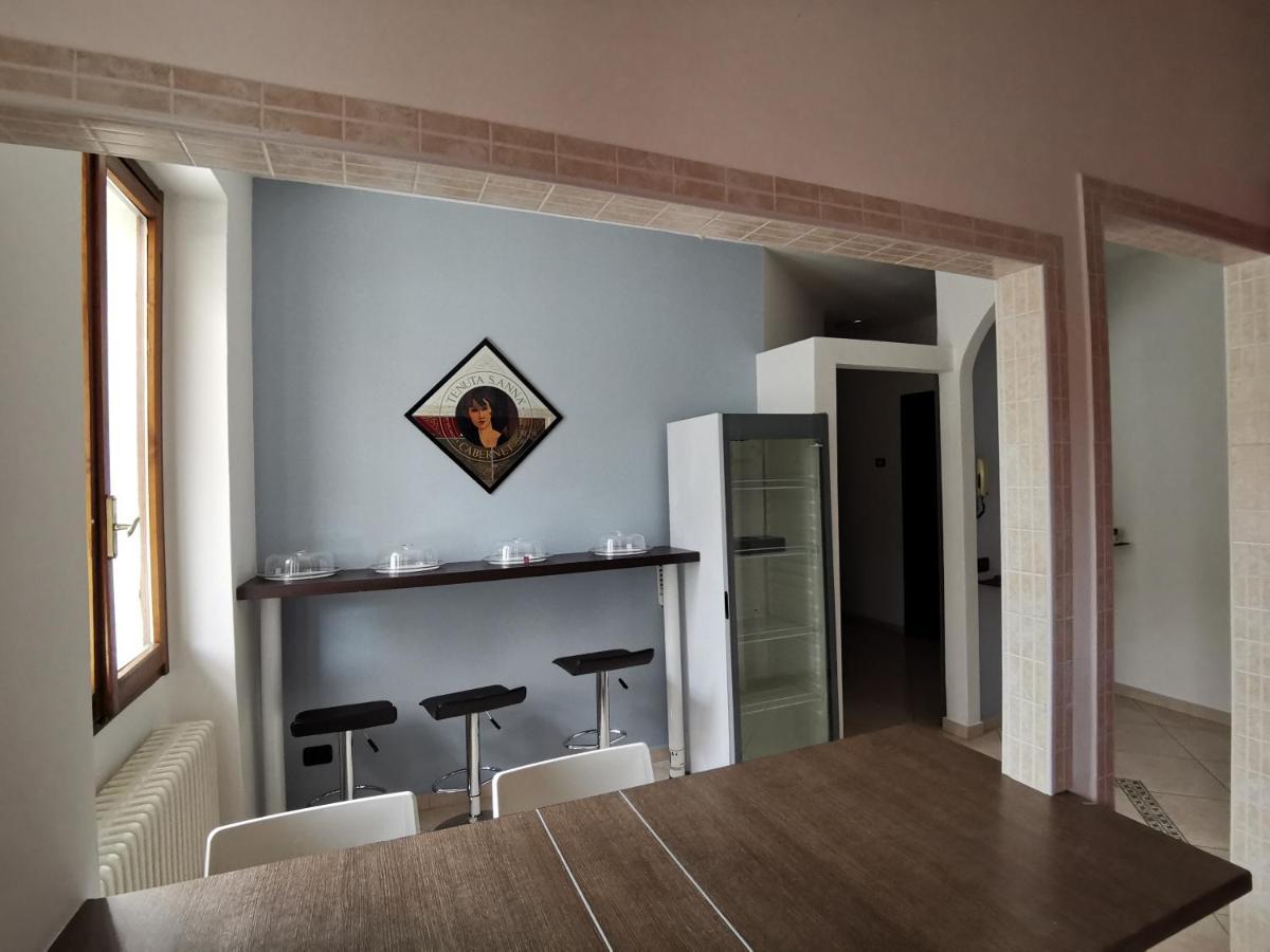 Beb I Portici Acomodação com café da manhã Cernobbio Exterior foto
