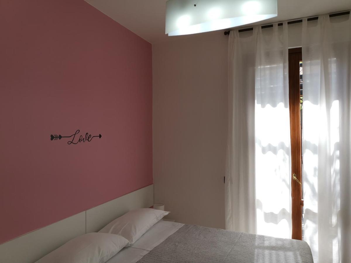 Beb I Portici Acomodação com café da manhã Cernobbio Quarto foto